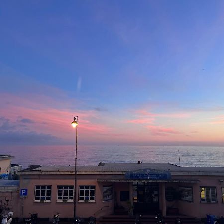 Ad Home Mare - Frontemare, 1 Minuto Dalla Spiaggia Genua Zewnętrze zdjęcie